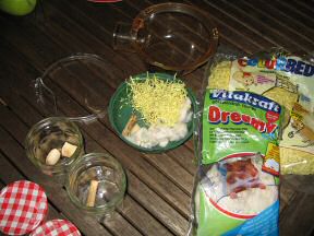 Preparation of a new and cleaned bedroom, for my hamster Lucy.