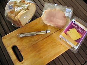 Micro Hamburger for your hamster.