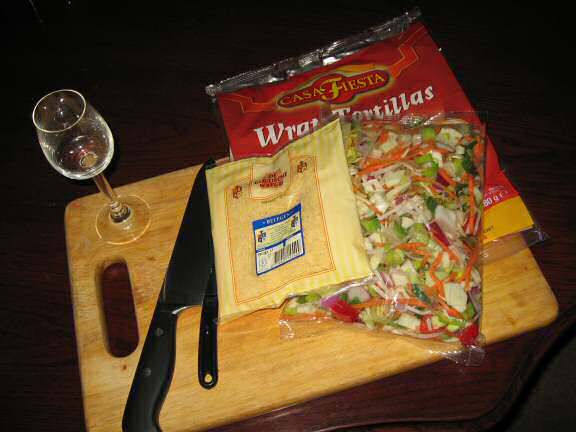 Cookin' a Veggie Taco for my hamster Lucy.