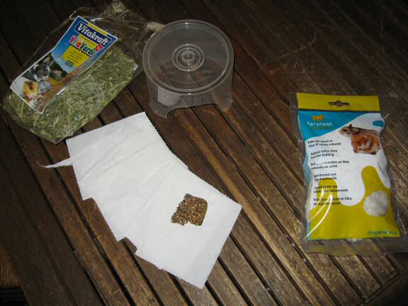 Cleaning my hamster Lucy's cage ...