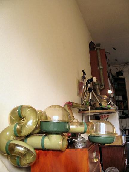 Hamster cage concept by the HamsterTracker(tm) real estate department 