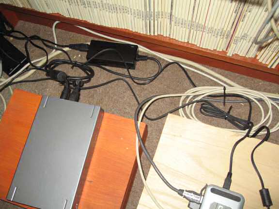 Tidy-ing the HamsterTracker(tm)-wire-ing.