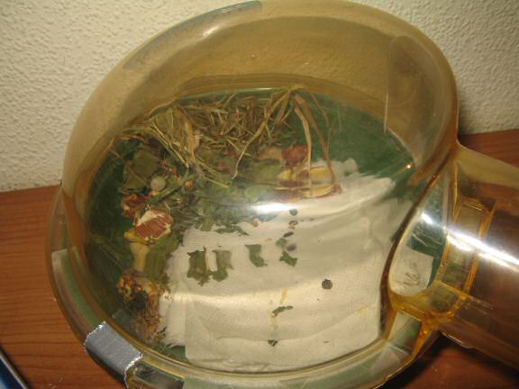 My hamster Lucy's Bed- and Bath-room mess.