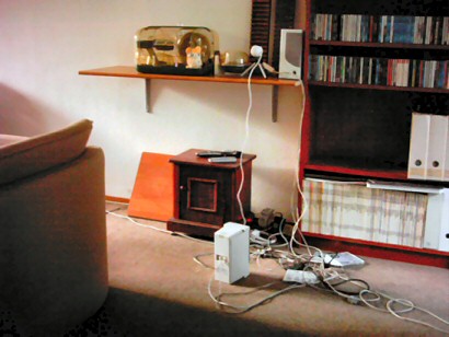 Tearing dowm my HamsterTracker(tm) for good purposes.