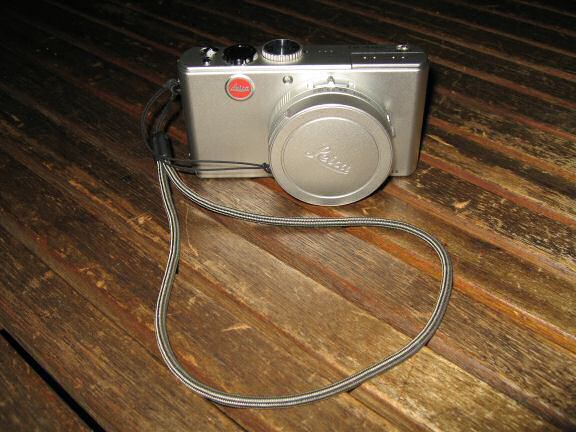 The borrowed, Leica D-Lux 2 camera.