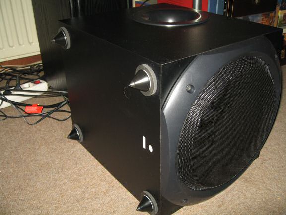 Improving the sound system at the HamsterTracker™-HQ.