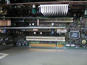 Picture of emtpy PCI-slot.