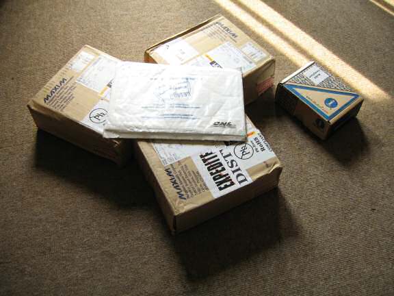 The shipment of the iButton-order, the NEXT addition to the HamsterTracker(tm)-system.