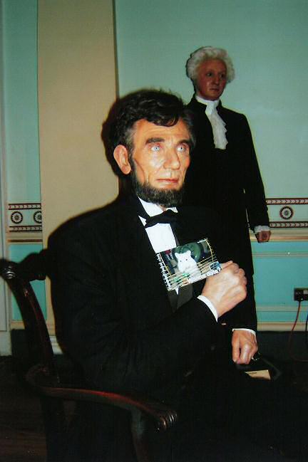 Extreme HamsterTrackin' with celebrities in Madame Tassuads London!