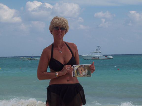 Extreme HamsterTrackin' México - by Kim.