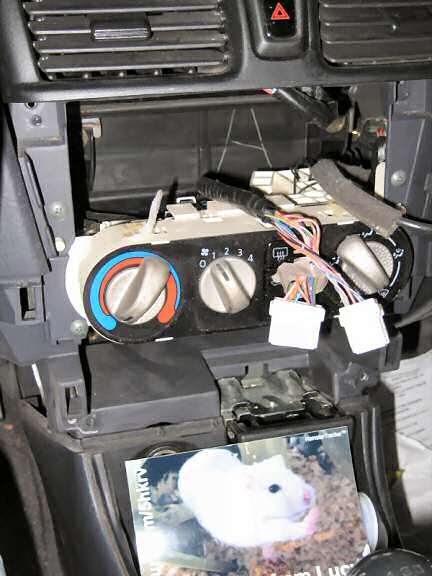 DIY Extreme HamsterTrackin' in Lee's car, USA!