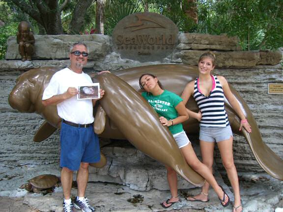 DIY Extreme HamsterTrackin' in Sea World, Orlando, Florida - USA by Miguel!