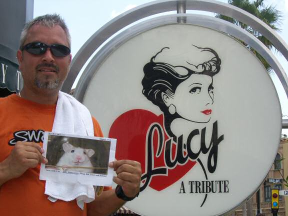 DIY Extreme HamsterTrackin' in Sea World, Orlando, Florida - USA by Miguel!